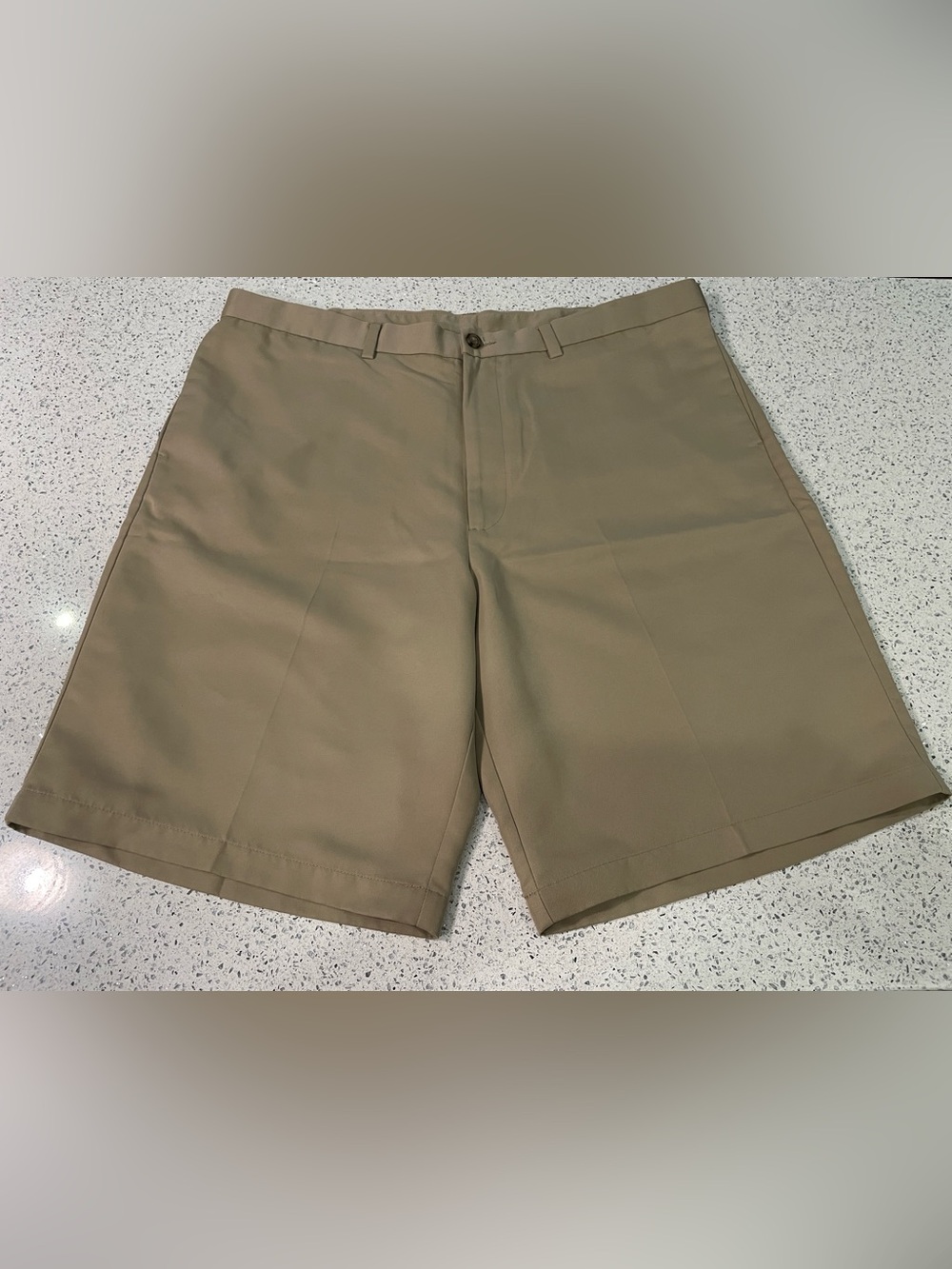 Roundtree & Yorke Khaki Flat-Front Performance Shorts